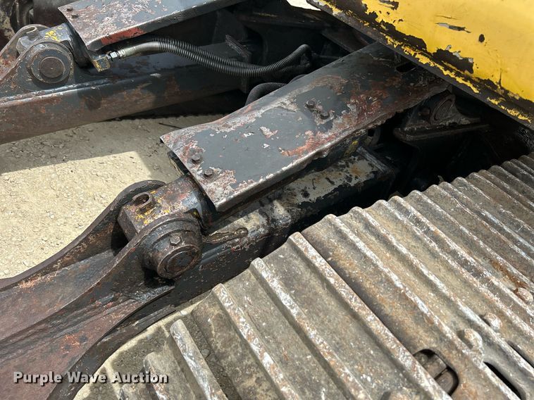 image for item DQ0871 2003 Kobelco SK115SRDZ  excavator