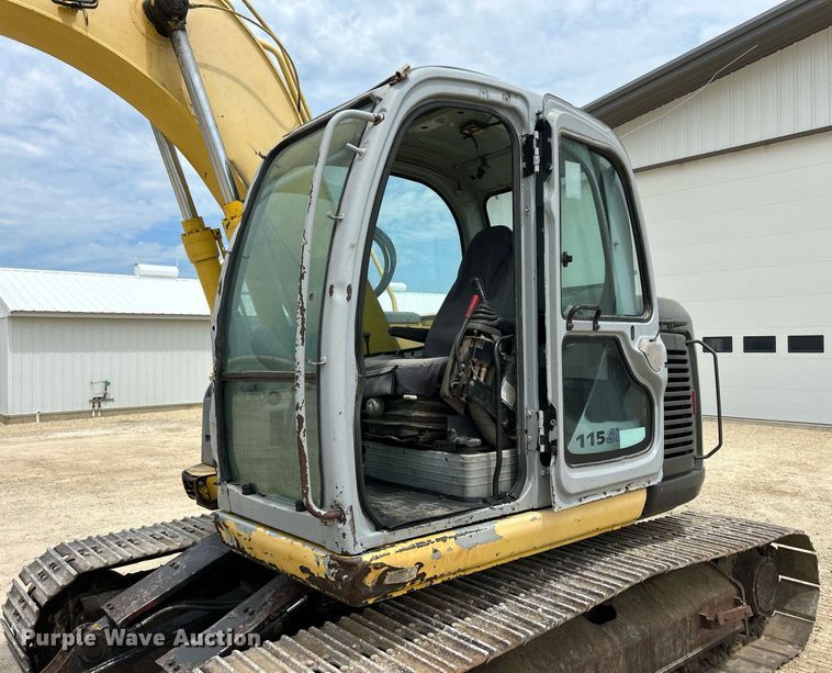image for item DQ0871 2003 Kobelco SK115SRDZ  excavator