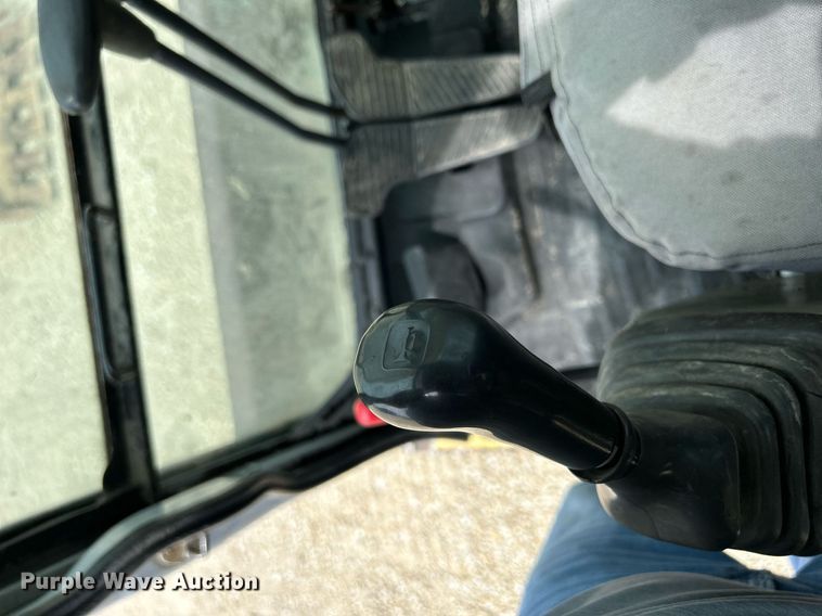 image for item DQ0871 2003 Kobelco SK115SRDZ  excavator