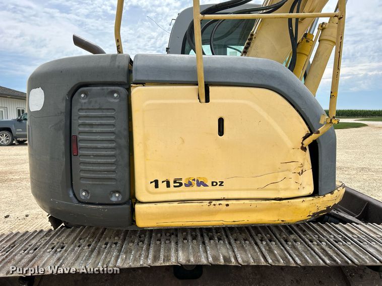 image for item DQ0871 2003 Kobelco SK115SRDZ  excavator