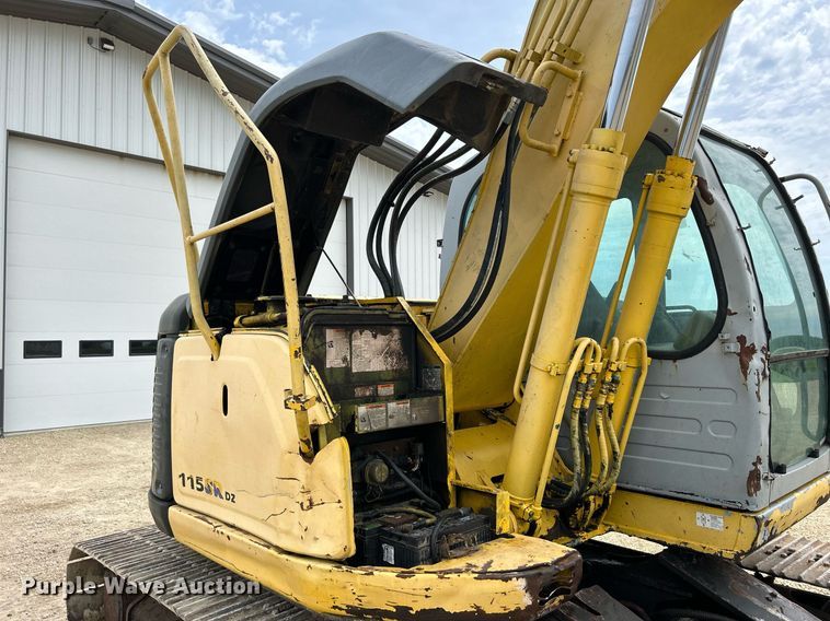 image for item DQ0871 2003 Kobelco SK115SRDZ  excavator