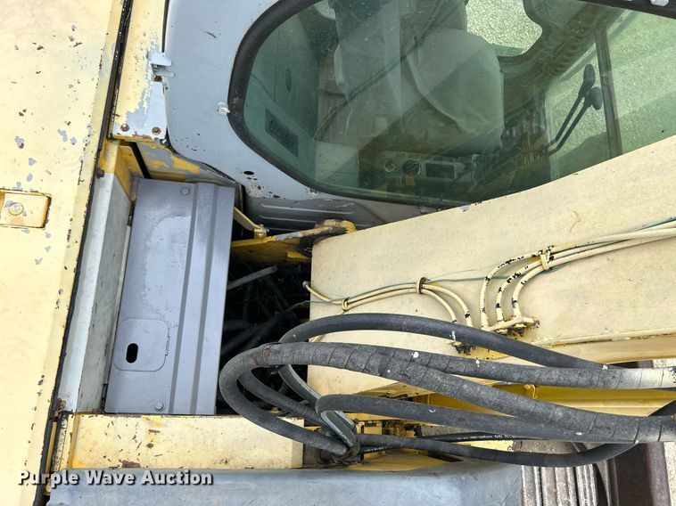 image for item DQ0871 2003 Kobelco SK115SRDZ  excavator