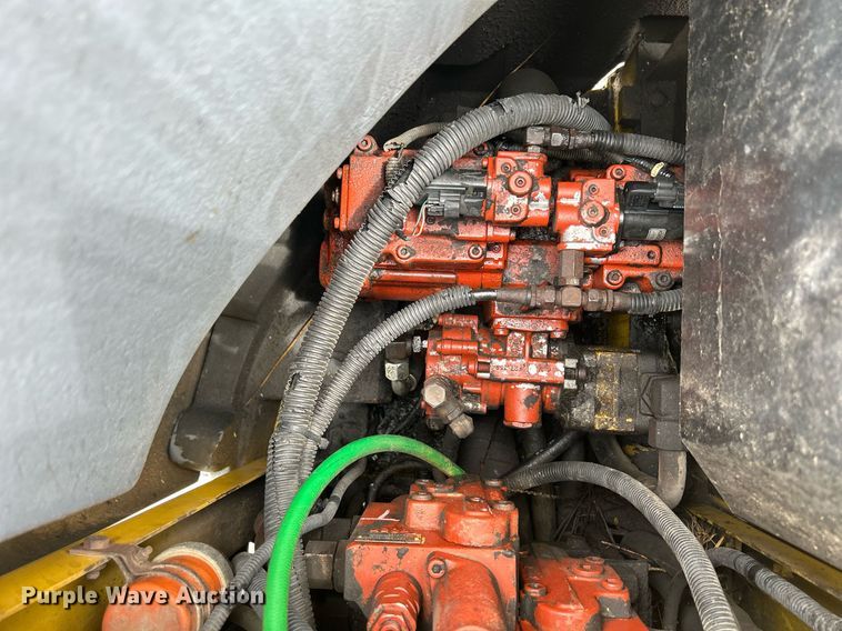 image for item DQ0871 2003 Kobelco SK115SRDZ  excavator