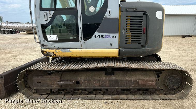 image for item DQ0871 2003 Kobelco SK115SRDZ  excavator