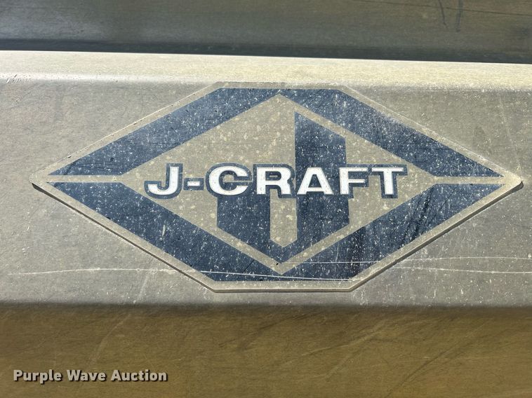 image for item DQ0893 2000 International 5600i  dump truck