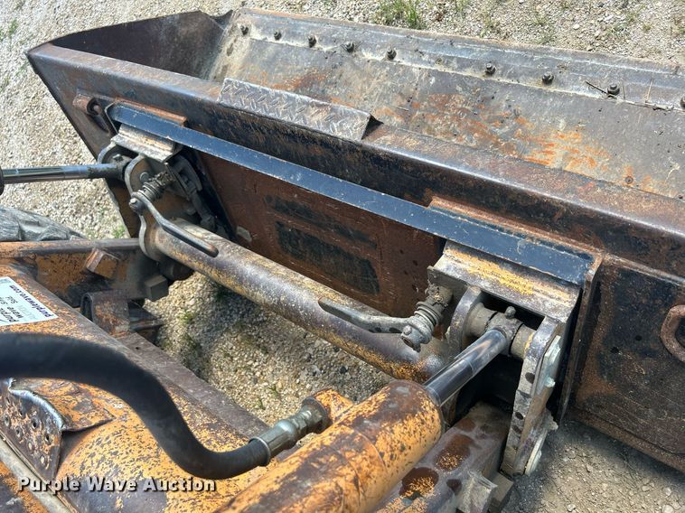 image for item DQ0894 Case 1845C  skid steer loader