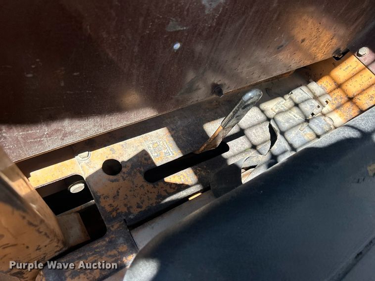 image for item DQ0894 Case 1845C  skid steer loader