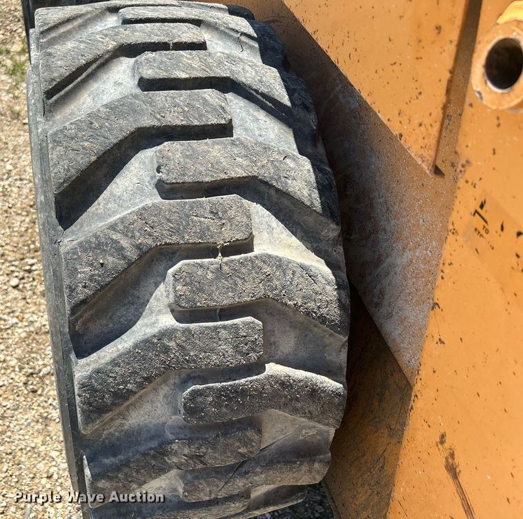 image for item DQ0894 Case 1845C  skid steer loader