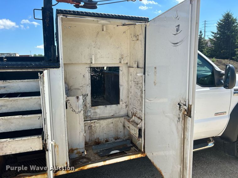 image for item DQ0895 2007 Ford F450 Super Duty  utility / service truck