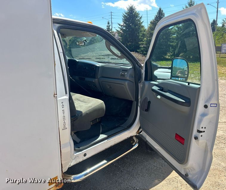 image for item DQ0895 2007 Ford F450 Super Duty  utility / service truck