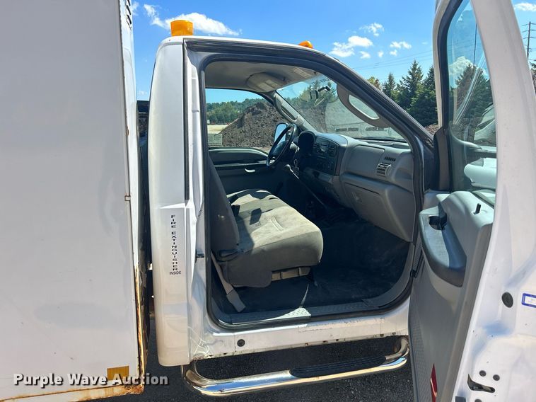 image for item DQ0895 2007 Ford F450 Super Duty  utility / service truck