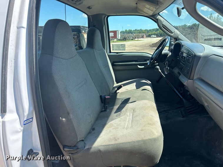 image for item DQ0895 2007 Ford F450 Super Duty  utility / service truck