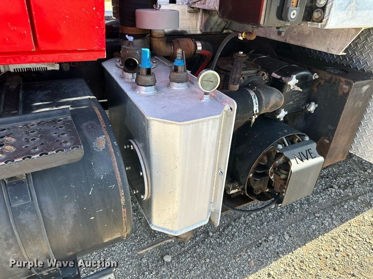 image for item DQ1339 2008 International  WorkStar 7400 vacuum truck