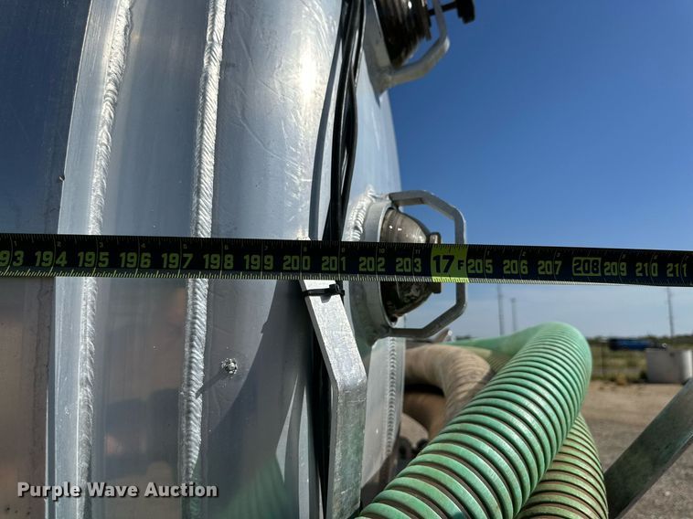 image for item DQ1339 2008 International  WorkStar 7400 vacuum truck