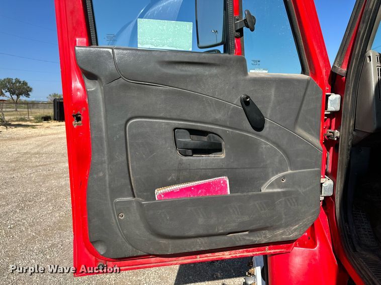 image for item DQ1339 2008 International  WorkStar 7400 vacuum truck