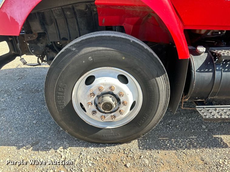 image for item DQ1339 2008 International  WorkStar 7400 vacuum truck