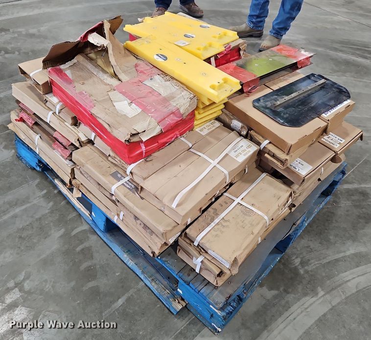 image for item DQ1802 Concrete trowel blades