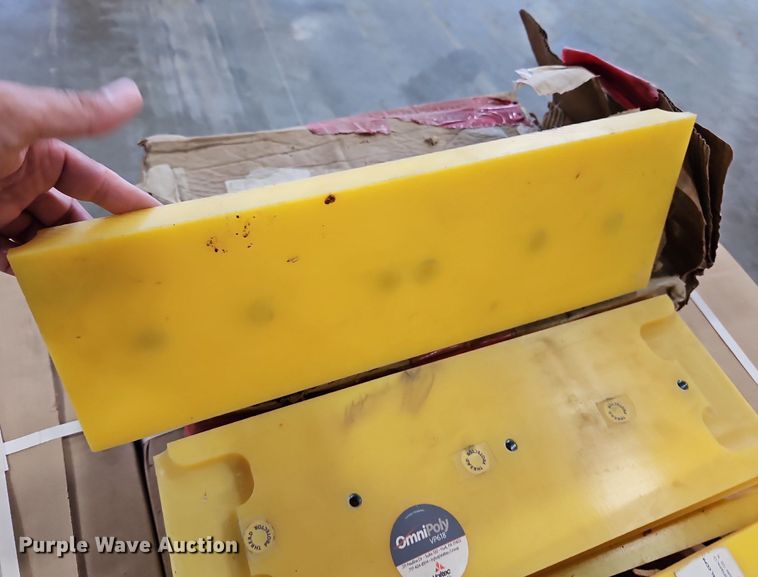 image for item DQ1802 Concrete trowel blades