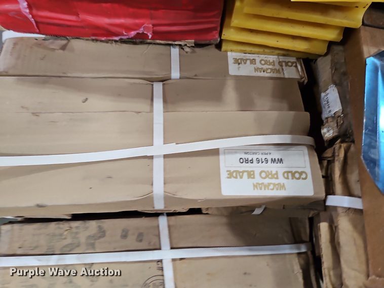 image for item DQ1802 Concrete trowel blades