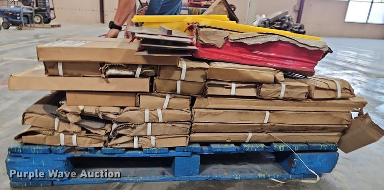 image for item DQ1802 Concrete trowel blades