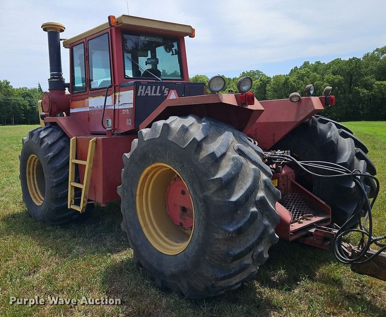image for item DQ1825 1984 Versatile 835  tractor