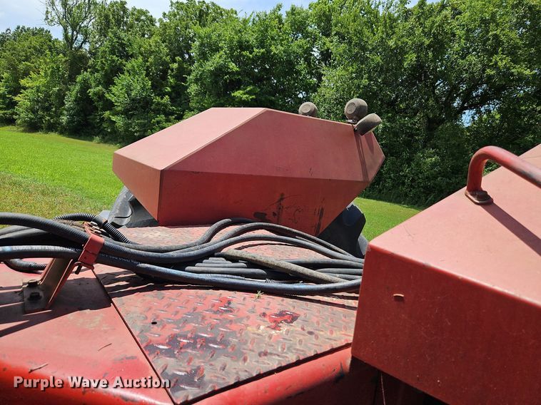 image for item DQ1825 1984 Versatile 835  tractor