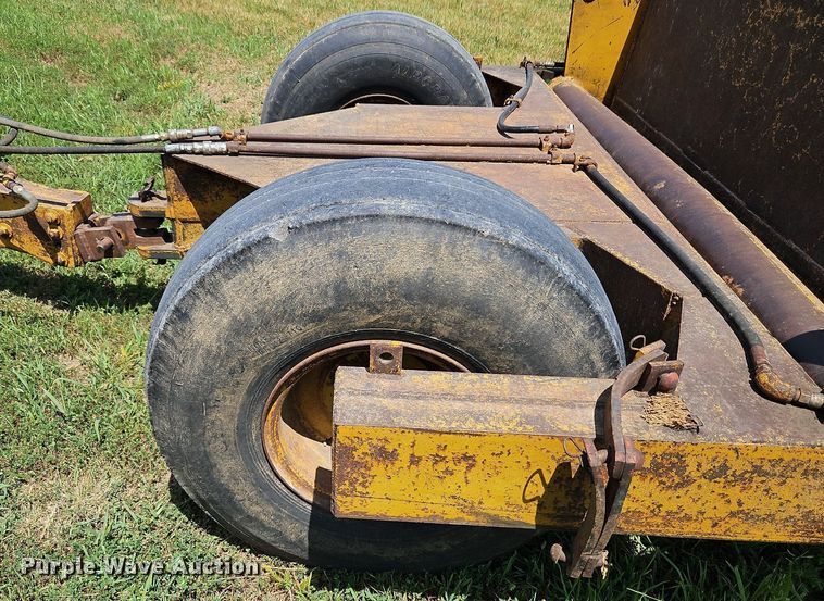 image for item DQ1827 Soil Mover 7521  scraper