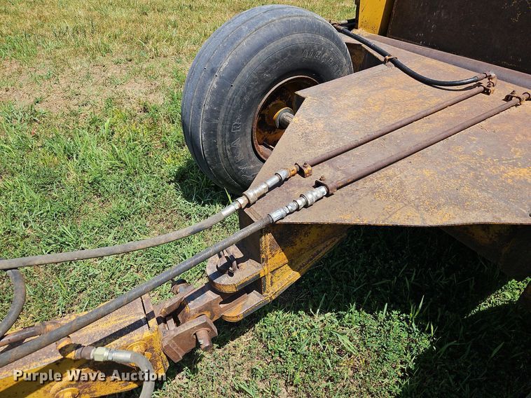 image for item DQ1827 Soil Mover 7521  scraper