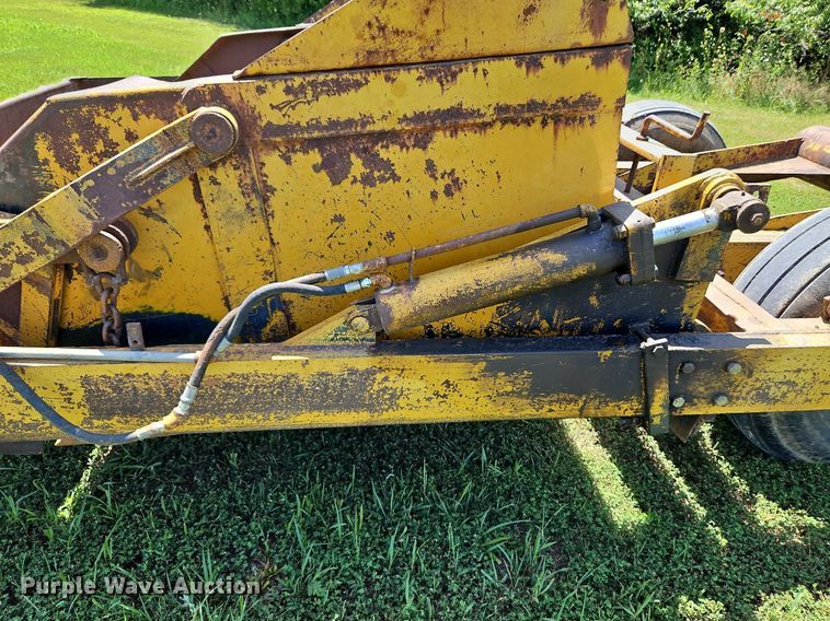 image for item DQ1827 Soil Mover 7521  scraper