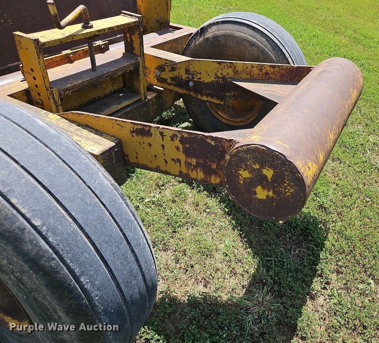 image for item DQ1827 Soil Mover 7521  scraper