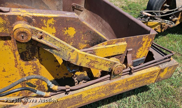 image for item DQ1827 Soil Mover 7521  scraper