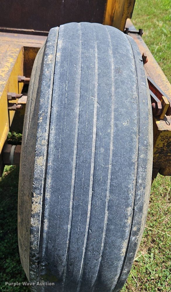 image for item DQ1827 Soil Mover 7521  scraper