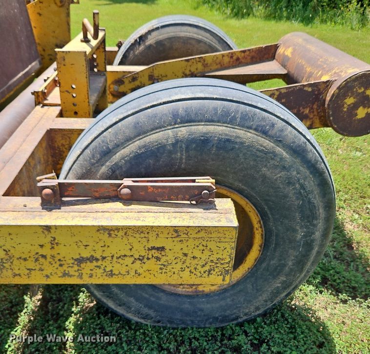 image for item DQ1827 Soil Mover 7521  scraper