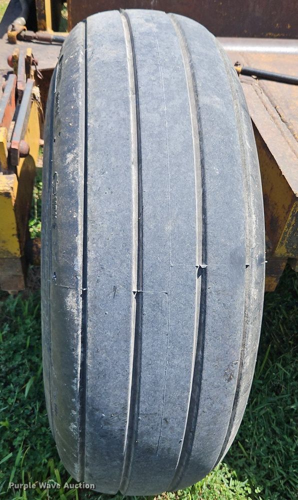 image for item DQ1827 Soil Mover 7521  scraper