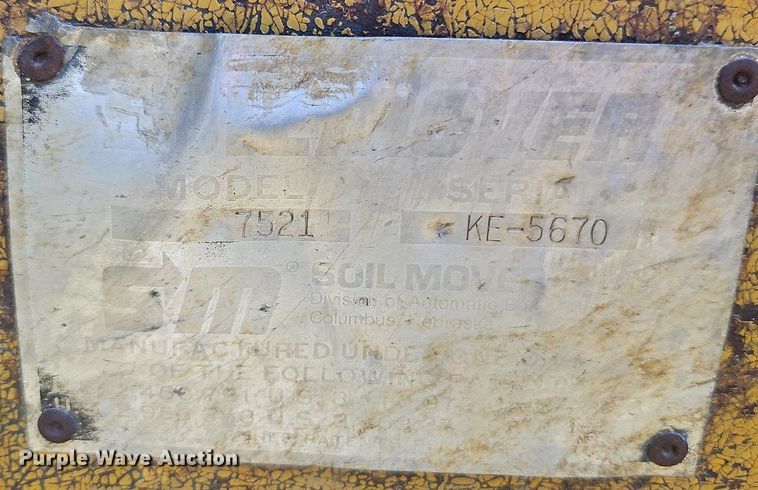 image for item DQ1827 Soil Mover 7521  scraper