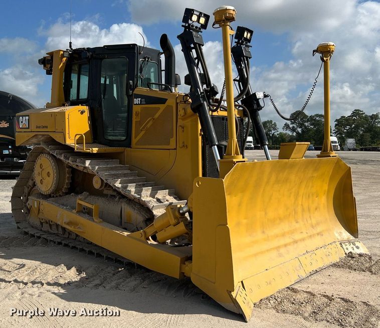 image for item DQ2127 2019 Caterpillar D6T XL  dozer