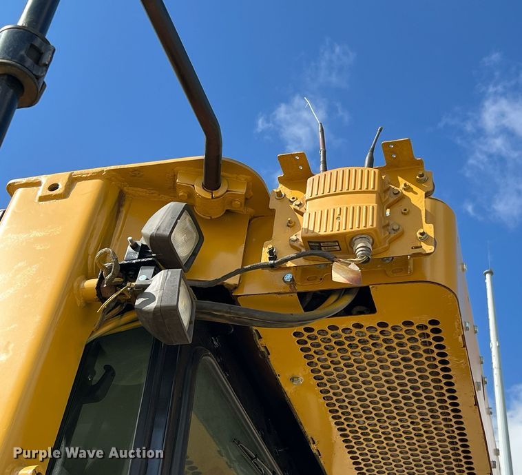 image for item DQ2127 2019 Caterpillar D6T XL  dozer