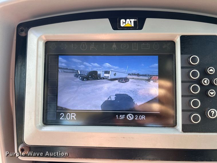 image for item DQ2127 2019 Caterpillar D6T XL  dozer