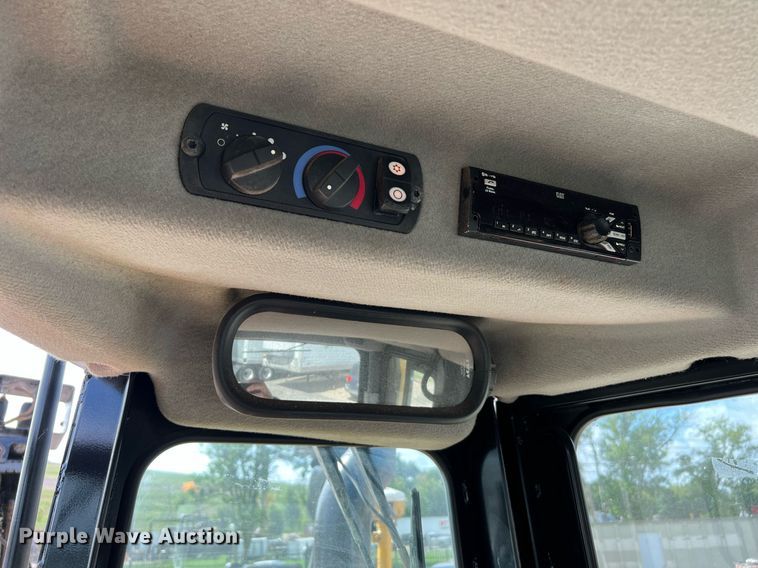 image for item DQ2127 2019 Caterpillar D6T XL  dozer