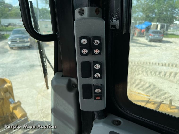 image for item DQ2127 2019 Caterpillar D6T XL  dozer