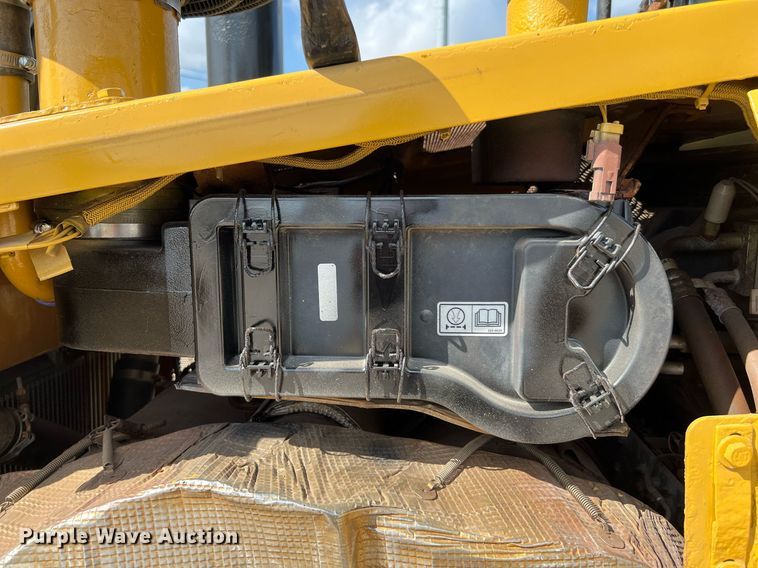 image for item DQ2127 2019 Caterpillar D6T XL  dozer