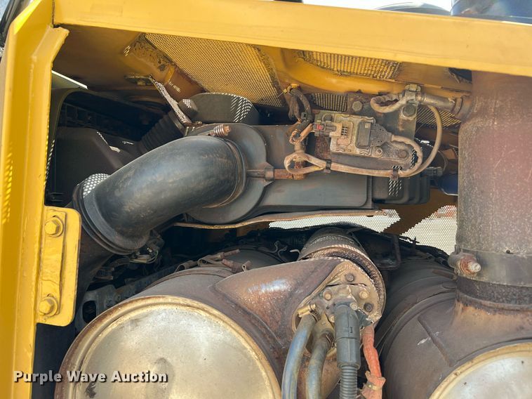 image for item DQ2127 2019 Caterpillar D6T XL  dozer