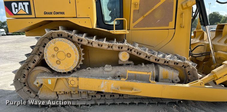 image for item DQ2127 2019 Caterpillar D6T XL  dozer