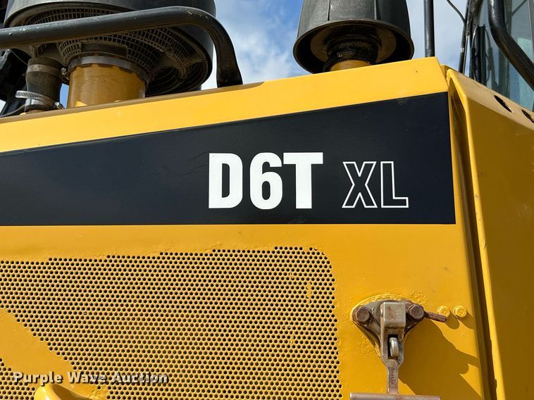 image for item DQ2127 2019 Caterpillar D6T XL  dozer