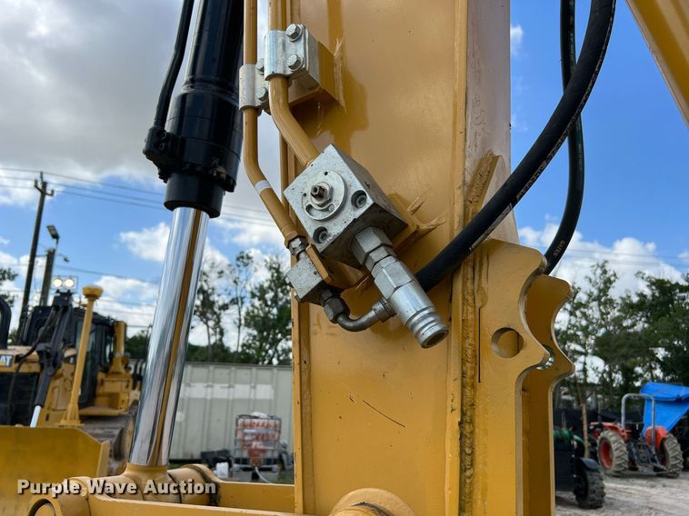 image for item DQ2128 2020 Caterpillar 313F L  excavator