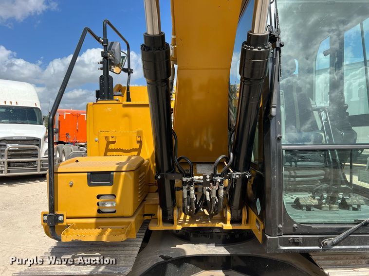 image for item DQ2128 2020 Caterpillar 313F L  excavator