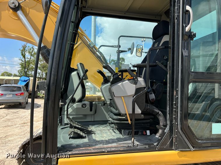 image for item DQ2128 2020 Caterpillar 313F L  excavator