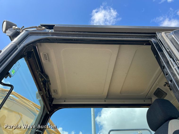 image for item DQ2128 2020 Caterpillar 313F L  excavator