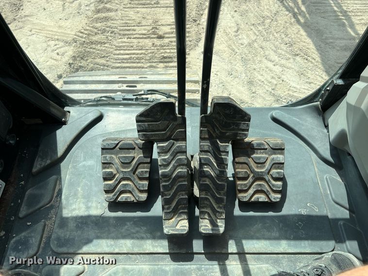 image for item DQ2128 2020 Caterpillar 313F L  excavator