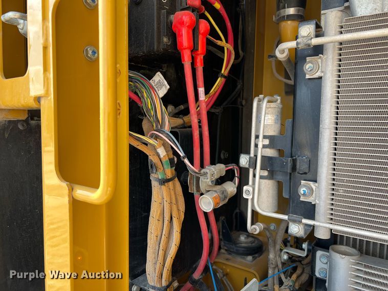 image for item DQ2128 2020 Caterpillar 313F L  excavator